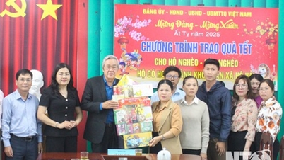 Lãnh đạo Ủy ban MTTQ Việt Nam tỉnh chúc Tết các địa phương