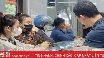 តម្លៃមាសនៅ Ha Tinh កើនឡើង ការជួញដូរមានសភាពអ៊ូអរ