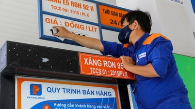 តម្លៃ​សាំង​ឡើង​ដល់ ២១ ០០០​ដុង​ក្នុង​មួយ​លីត្រ