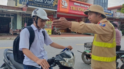 Ngăn chặn 'quái xế' tuổi học trò