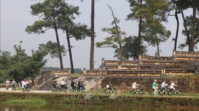 Khai trương tuyến du lịch xanh tại lăng vua Gia Long