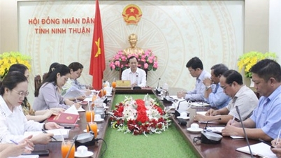 កិច្ចប្រជុំវាយតម្លៃលទ្ធផលនៃការសម្របសម្រួលផ្នែកព័ត៌មាន និងឃោសនារវាងក្រុមប្រឹក្សាប្រជាជនខេត្ត កាសែត Ninh Thuan ស្ថានីយ៍វិទ្យុ និងទូរទស្សន៍ Ninh Thuan