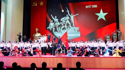 Ce matin à 9 heures, le journal Hai Duong a diffusé en ligne le 80e anniversaire de la fondation de l'Armée populaire du Vietnam.