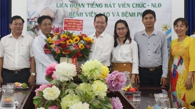 សមមិត្ត Tran Minh Luc សមាជិកគណៈកម្មាធិការបក្សខេត្ត អនុប្រធានក្រុមប្រឹក្សាប្រជាជនខេត្ត បានអញ្ជើញទៅសួរសុខទុក្ខ និងអបអរសាទរដល់ភ្នាក់ងារ និងអង្គភាពនានា។