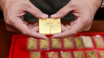 Gold price "evaporates" 2.8 million VND, lowest in three weeks