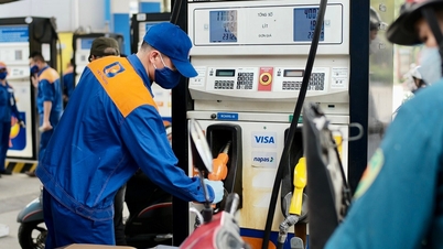 Giá xăng giảm lần thứ ba liên tiếp, mức giảm cao nhất gần 400 đồng/lít