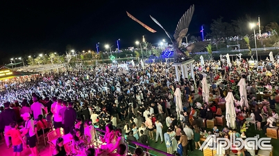 Tien Giang ស្វាគមន៍ភ្ញៀវទេសចរជាង ៩៤ ពាន់នាក់ក្នុងឱកាសថ្ងៃឈប់សម្រាកថ្ងៃទី ៣០ ខែមេសា និងថ្ងៃទី ១ ឧសភា