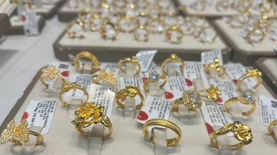 Cập nhật giá vàng SJC, DOJI, PNJ, 9999, giá vàng nhẫn hôm nay 9/9