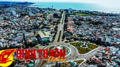 តំបន់សេដ្ឋកិច្ចឆ្នេរ និងការសាងសង់ហេដ្ឋារចនាសម្ព័ន្ធ