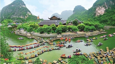 Triển lãm Du lịch qua các miền di sản và danh thắng Việt Nam