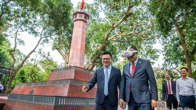 Khai mạc Triển lãm tương tác Cột cờ Hà Nội kỷ niệm 70 năm Ngày Giải phóng Thủ đô