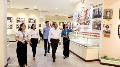 Dien Bien Phu Historical Victory Museum opens for visits all evening