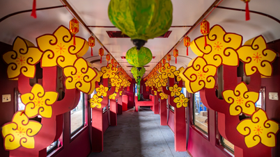 Unique images on the "Spring train" running through New Year's Eve