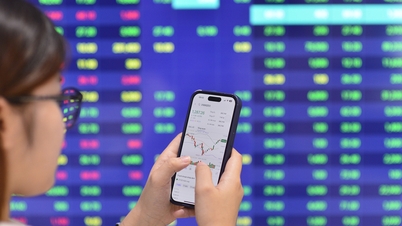 VN-Index surprises before Tet, a corporation sets new record with 9 billion USD capitalization
