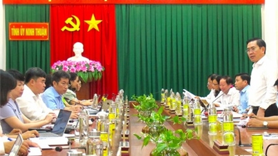 Le Comité provincial permanent du Parti a reçu et travaillé avec la délégation du magazine communiste