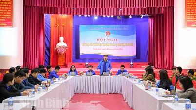 កិច្ចសន្ទនារវាងគណៈកម្មាធិការអចិន្ត្រៃយ៍សហភាពយុវជនខេត្ត និងសមាជិកសហជីពយុវជន