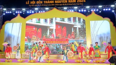 វគ្គផ្តាច់ព្រ័ត្រនៃការប្រកួតដើម្បីបណ្តុះទេពកោសល្យមគ្គុទ្ទេសក៍ទេសចរណ៍នៅស្រុក Gia Vien