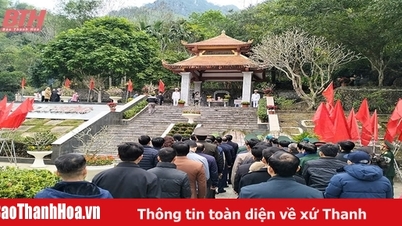 អភិវឌ្ឍទេសចរណ៍ពីបដិវត្តន៍សារីរិកធាតុប្រវត្តិសាស្ត្រ