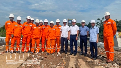 ក្រុមហ៊ុន​អគ្គិសនី​ថៃ​ប៊ិញ៖ បង្កើត​ក្រុម​ឆក់​ចំនួន​២​ក្រុម ដើម្បី​ចូល​រួម​សាងសង់​ខ្សែ​ភ្លើង ៥០០kV ខ្សែ​ទី៣