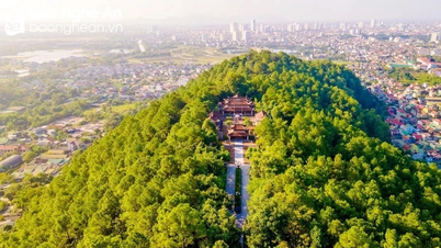 ថ្ងៃទី 25 ខែមេសា Nghe An មានអាកាសធាតុក្តៅខ្លាំង ដោយមានផ្គររន្ទះនៅពេលរសៀល និងពេលយប់។