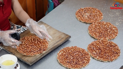 20 years of Ngoc Hai peanut candy brand