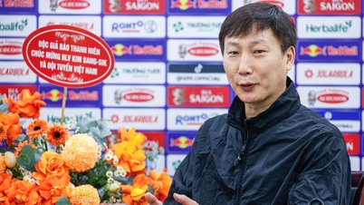 Chờ tài 'gõ đầu trẻ' của HLV Kim Sang-sik để vô địch SEA Games