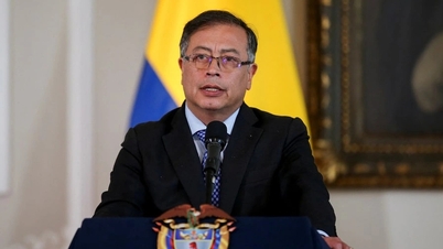 Colombia điều chuyên cơ tổng thống đón người di cư bị ông Trump trục xuất