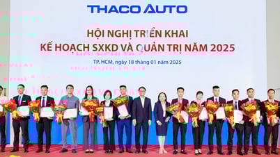 THACO AUTO បានរៀបចំសន្និសីទមួយដើម្បីដាក់ពង្រាយផែនការផលិតកម្ម អាជីវកម្ម និងការគ្រប់គ្រងសម្រាប់ឆ្នាំ 2025។