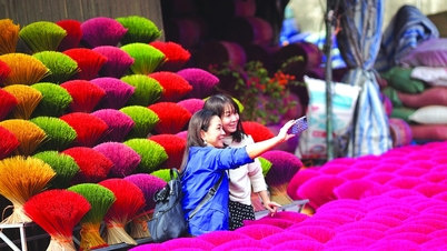 Promoting Hanoi's craft village heritage