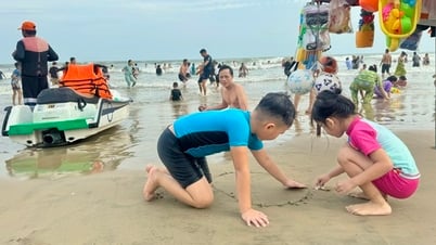 Phố biển Vũng Tàu đông nghẹt du khách ngày mùng 3 Tết
