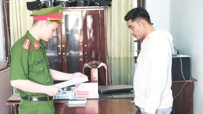 Chiếm đoạt tiền hỗ trợ người bị bệnh hiểm nghèo, cán bộ xã bị khởi tố