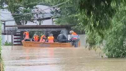 洪水が「制御不能」に増加、タイグエン住民がオンラインで助けを求める