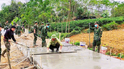 Hành quân về với nhân dân