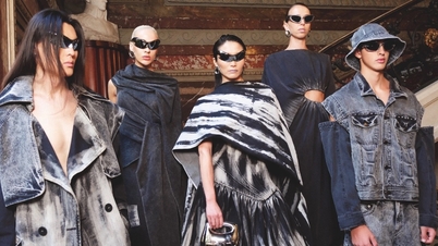 Yenilikçi denim tasarımları Paris Moda Haftası'nda göz dolduruyor