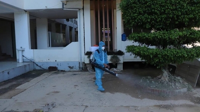 Tập trung khắc phục hậu quả, thực hiện công tác vệ sinh môi trường sau mưa lũ, ngập lụt do ảnh hưởng hoàn lưu cơn bão số 11