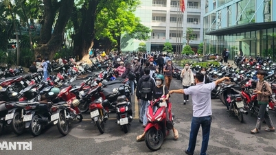 学生に駐車料金を請求する必要があるでしょうか?