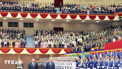 Przewodniczący Kim Dzong Un przewodniczył uroczystej ceremonii powitalnej dla Sekretarza Generalnego To Lama, który przybył do Korei Północnej.