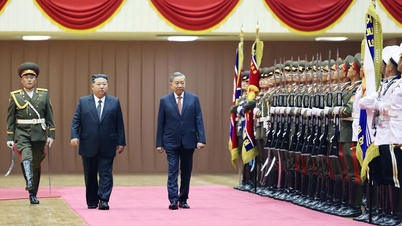 Észak-Korea 21 ágyúlövést adott le To Lam főtitkár fogadására.