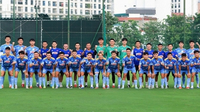 Vietnam U23 team reviews its squad