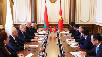 هیئت نمایندگان انجمن دوستی پارلمانی ویتنام و بلاروس با رئیس مجلس نمایندگان بلاروس دیدار و گفتگو کرد.