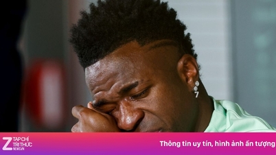 Vinicius implora para a namorada voltar