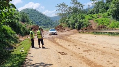 北部の多くの高速道路や国道は、嵐と洪水の後、開通した。