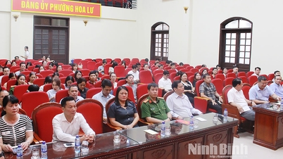 Phường Hoa Lư phát động quyên góp ủng hộ nhân dân khắc phục thiệt hại do bão số 10