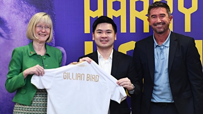 Hanoi Football Club stellt Trainer Harry Kewell vor