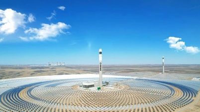 China betreibt Solarthermiekraftwerk mitten in der Wüste