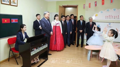El Secretario General To Lam visita el jardín de infancia Kieng Sang y la clase que lleva el nombre del presidente Ho Chi Minh.