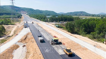 Difficulties in site clearance for key traffic projects in Quang Ngai
