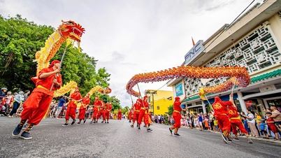 បន្ថែមការរំលេចទៅរដូវស្លឹកឈើជ្រុះរបស់ Hue