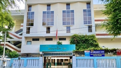 School in the center of Ho Chi Minh City announced not to collect parent fund, class fund, school fund