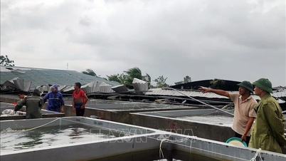 Quang Ninh provides emergency support to people in the Central region to overcome the consequences of storm No. 10.